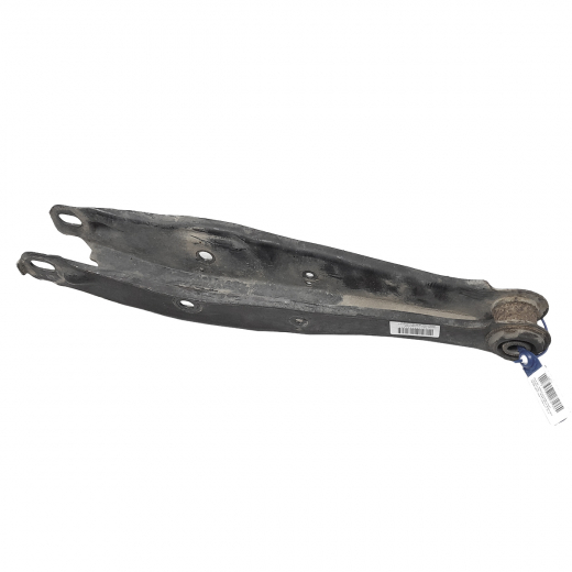 Рычаг задний Lexus IS/ Altezza '98-'05/ Toyota Verossa '01-'05/ Mark II '00-'04/ Blit '02-'07 Soarer '01-'05/ Progres '98-'07/ Brevis '01-'07/ Crown '99-'07 правый нижний под стойку контрактный