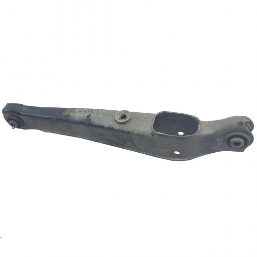 Рычаг задний Mitsubishi Lancer '01-'10/ Dion '00-'06/ Lancer Cedia '00-'03 нижний поперечный под стойку контрактный 