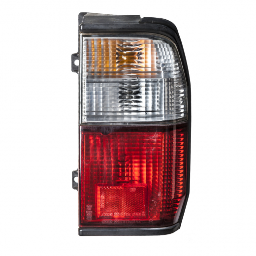 Стоп сигнал Mazda Bongo Brawny Van '99-'10/ Bongo '99-'17/ Nissan Vanette '99-'17 правый (220-61871) контрактный