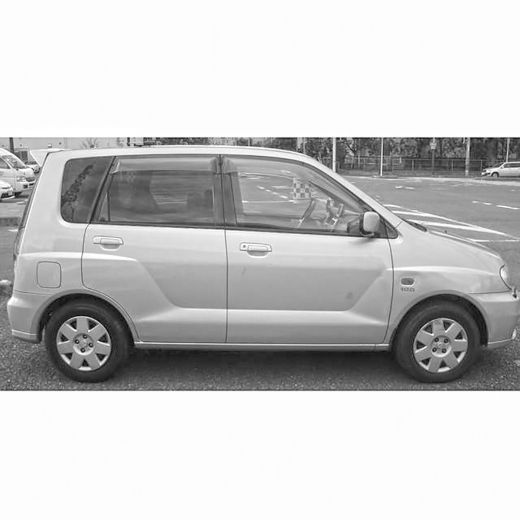 Дверь передняя правая Mitsubishi Dingo '98-'02 контрактная