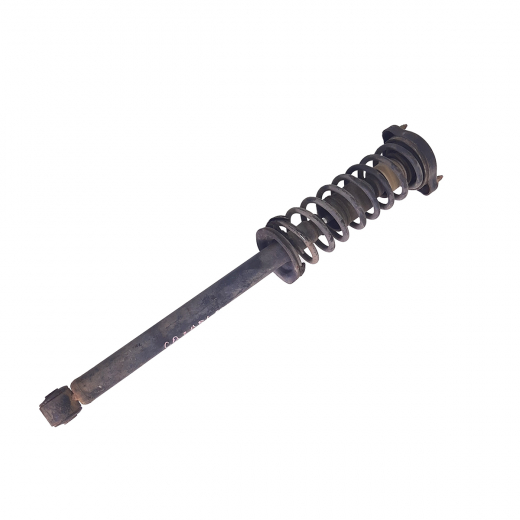 Стойка амортизатора Mitsubishi Dingo '98-'02 задняя в сборе  контрактная