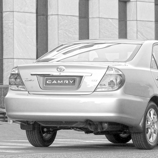 Бампер задний Toyota Camry '01-'06 (Япония)