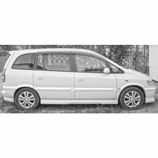 Дверь передняя правая Opel Zafira/ Subaru Traviq '99-'05 контрактная