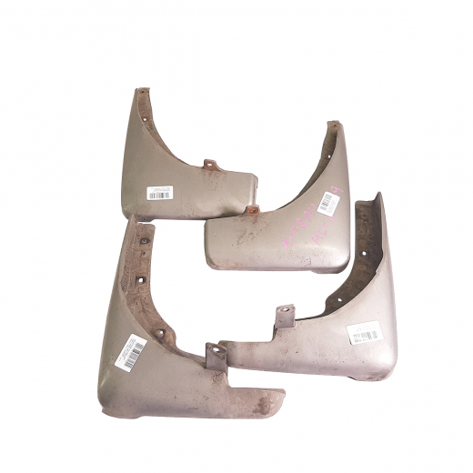 Брызговики Nissan X-Trail '00-'07 комплект контрактные