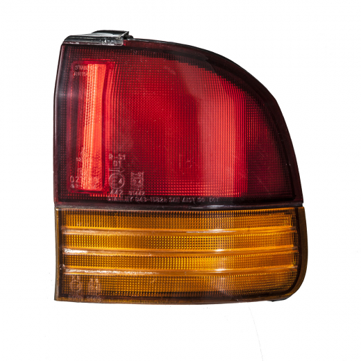 Стоп сигнал Mitsubishi Diamante '90-'97 правый (043-1582) контрактный