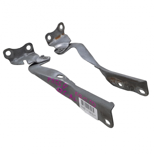 Шарниры капота Toyota Passo '04-'10/ Daihatsu Boon '04-'10 пара контрактные