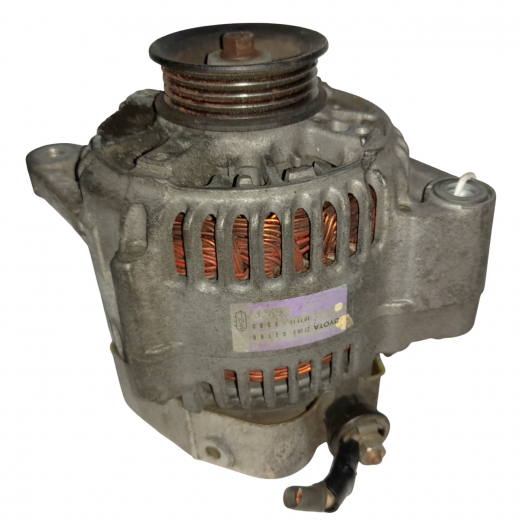 Генератор двигателя Toyota Land Cruiser Prado '96-'02/ Hilux Surf '95-'02 (5VZ-FE) овальный разъем, 3 конт. контрактный