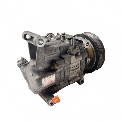 Компрессор кондиционера Mazda Demio '05-'14/ Verisa '07-'15 (ZY-VE, ZJ-VE, ZJ-VEM) 2WD контрактный