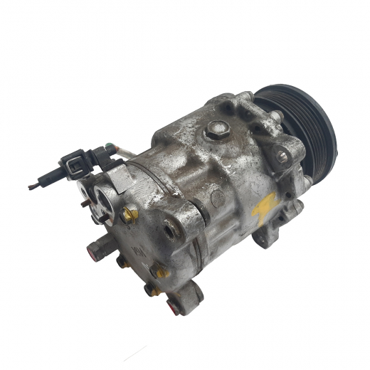 Компрессор кондиционера Volkswagen Polo '01-'09/ Skoda Fabia '99-'08 (BBY) контрактный