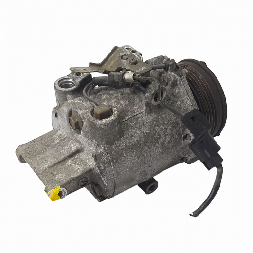 Компрессор кондиционера Mitsubishi Colt/ Plus '04-'05 (4A90, 4A91) контрактный