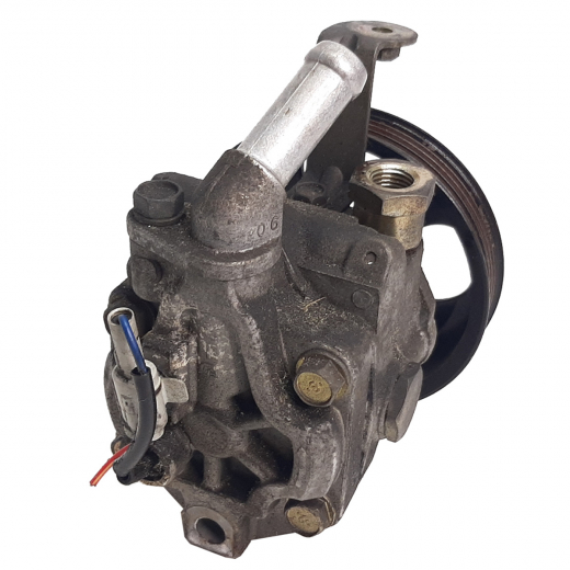 Гидроусилитель руля Subaru Forester '01-'07/ Impreza '02-'11/ Legacy/ B4/ Lancaster/ Outback '01-'09 (EJ202, EJ203, EJ205, EJ255, EJ152, EJ161, EJ204, EL154, EJ206, EJ208, EJ254, EJ253) датчик сзади, подача и обратка с верху, трубки разнесены контрактный