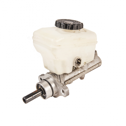 Главный тормозной цилиндр Toyota Mark II '00-'04/ Blit '02-'07/ Verossa '01-'04/ Celsior '00-'06/ Crown '99-'03 контрактный