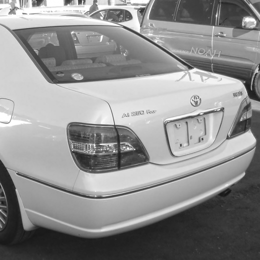 Крышка багажника Toyota Brevis '01-'07  контрактная
