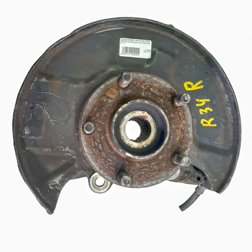 Ступица передняя Nissan Skyline '98-'02/ Laurel '97-'02/ Stagea '96-'01 4WD 5x114 (ABS) правая контрактная