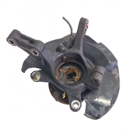 Ступица передняя Suzuki Chevrolet Cruze '01-'08 4x100 (ABS) правая контрактная