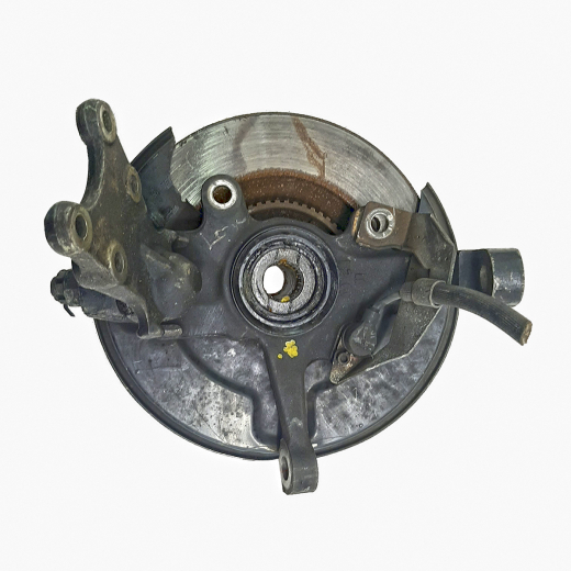 Ступица передняя Isuzu Wizard '98-'02 6x139 (ABS) левая контрактная