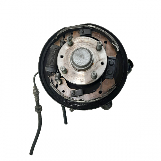 Ступица задняя Mazda Familia '94-'98 левая барабан 4x100 без ABS контрактная