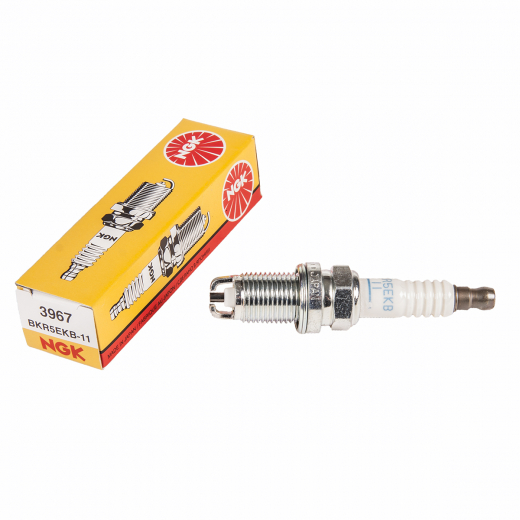 Свечи зажигания NGK BKR5EKB-11 Standard 2 электрода массы