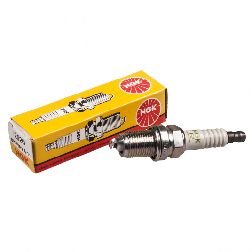 Свечи зажигания NGK BKR5EYA-11 Standard