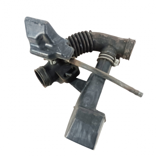 Патрубок воздушного фильтра Toyota Harrier '97-'03 (5S-FE) Контрактный