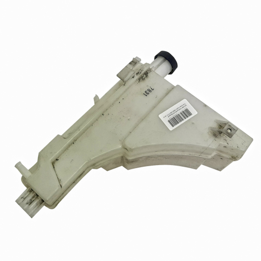 Бачок расширительный Nissan AD/ Expert / Wingroad '05-'17 / Tiida / Latio / Bluebird Sylphy '05-'12 контрактный