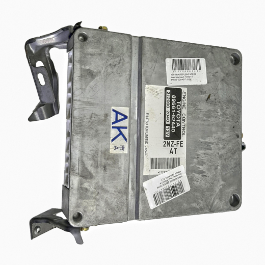 Компьютер двигателя Toyota bB '00-'05 (2NZ-FE) 2WD AT контрактный 89661-52A40