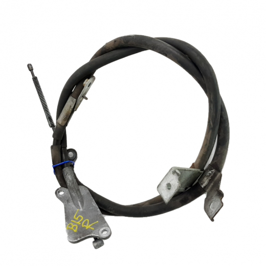 Трос ручного тормоза Nissan Bluebird Sylphy '00-'06/ Pulsar '99-'11/ Sunny '98-'04 правый (барабан) контрактный