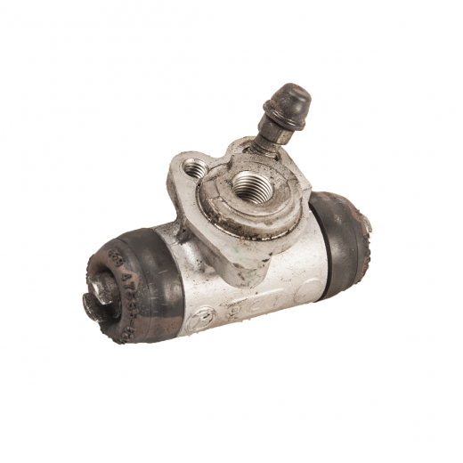 Рабочий тормозной цилиндр Toyota Vista/ Ardeo '98-'03/ Prius '03-'09/ Corolla '00-'07/ Allex '01-'06/ Vitz '05-'10/ Vitz '10-'20/ Allion '01-'07/ Axio '12-'25/ Belta '05-'12/ Celica '99-'06/ Fielder '00-'06/ Fielder '12-'25/ Opa '00-'05/ Porte '04-'12/ Premio '01-'07/ Raum '03-'11/ Runx '01-'06/ Will Vs '01-'04 задний правый контрактный