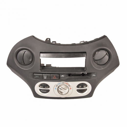 Блок управления печкой Toyota Vitz/ Platz '02-'05 авто/ консоль контрактный