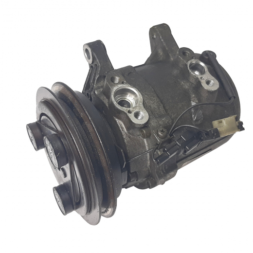 Компрессор кондиционера Nissan Bluebird '96-'01/ Avenir '97-'00 (CD20, CD20T, CD20ET) контрактный