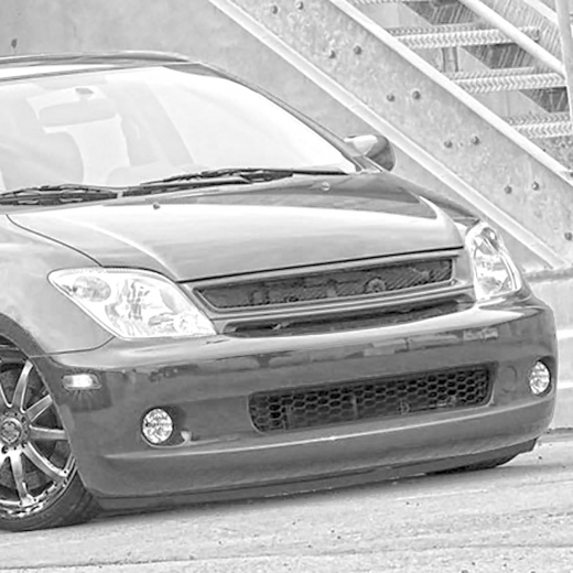 Бампер передний Toyota Ist/ Scion Xa '02-'07 USA-spec c отверстия для габаритов (Китай)