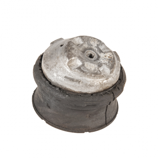 Подушка двигателя Mercedes-Benz C '93-'01/ E '95-'03/ CLK '97-'02 (111.921, 111.941, 611.960, 601.913, 604.915, 111.944, 111.961, 604.910, 111.974, 111.975, 111.942, 611.961, 111.947, 604.912, 111.970, 605.912, 612.961, 613.961, 111.945) 2WD левая=правая контрактная