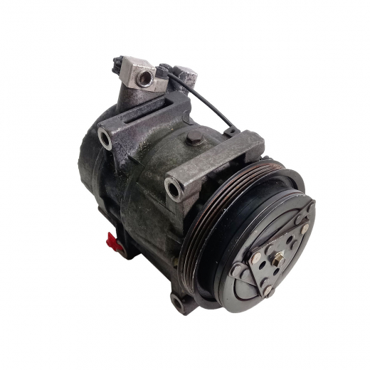 Компрессор кондиционера Nissan Cedric/ Gloria '95-'99/ Cima '96-'01 (VQ30DET) контрактный
