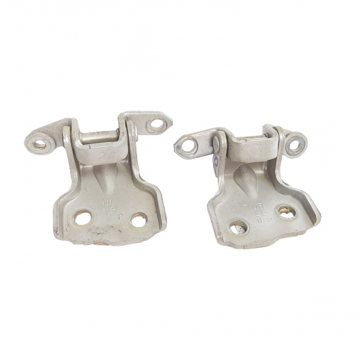 Шарнир передней двери Mazda Laputa '99-'06, Suzuki Chevrolet Cruze '01-'08, Swift '00-'05, Kei '98-'09 верхний+нижний контрактный