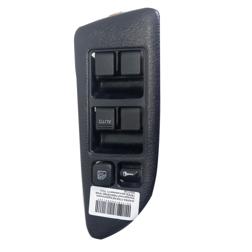 Кнопка стеклоподъемника Nissan Terrano Regulus '96-'99/ Bluebird '96-'98/ Laurel '93-'97/ Presea '95-'97/ Primera '95-'98/ Primera '95-'01/ Pulsar '95-'00/ Sunny '94-'99/ Terrano '96-'99 передняя правая один разъем контрактная