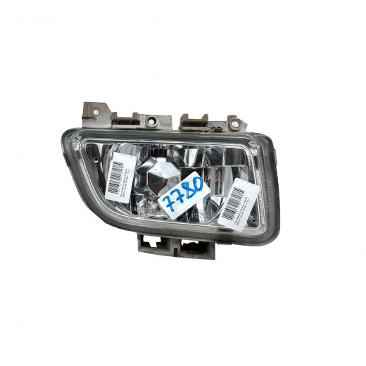 Противотуманная фара Mazda MPV '99-'02 правая (02-85) контрактная
