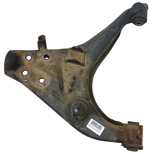 Рычаг передний Mitsubishi Delica '94-'07 левый нижний 4WD контрактный