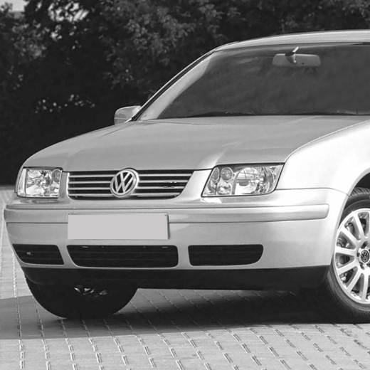 Бампер передний Volkswagen Bora '98-'05 контрактный