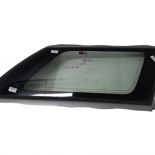Стекло боковое в кузов Nissan Expert '99-'07/ Avenir '98-'05 заднее правое контрактный