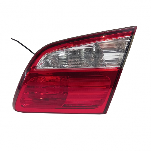 Стоп сигнал Nissan Maxima '00-'06 правый в крышку багажника (265503Y528) контрактный 