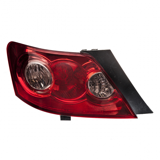 Стоп сигнал Toyota Mark X '04-'06 левый (22-333) контрактный