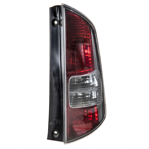 Стоп сигнал Daihatsu Boon/ Toyota Passo '04-'06 правый (220-51762) контрактный