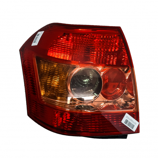 Стоп сигнал Toyota Allex/ Runx '04-'06 Corolla HB EU-spec '04-'07 правый (13-87) контрактный