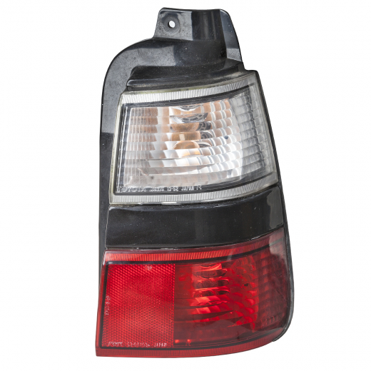 Стоп сигнал Toyota Corolla Wagon '97-'00 правый (13-52) контрактный