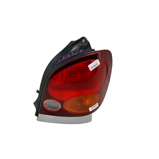 Стоп сигнал Toyota Spacio '97-'99 правый (13-40) контрактный