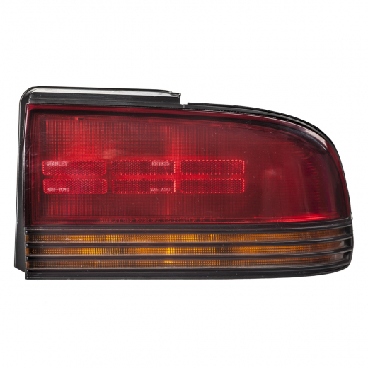 Стоп сигнал Mitsubishi Diamante '92-'95 правый (043-1635) контрактный