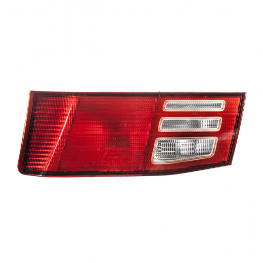 Стоп сигнал Mitsubishi Legnum '96-'98 правый в дверь (226-87201) контрактный