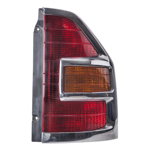 Стоп сигнал Mitsubishi Pajero '99-'02 правый (17-26) контрактный