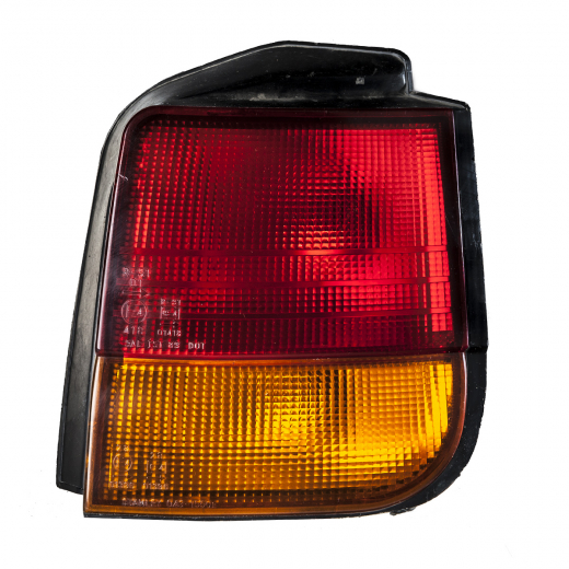 Стоп сигнал Mitsubishi RVR '91-'97 правый (043-1550) контрактный