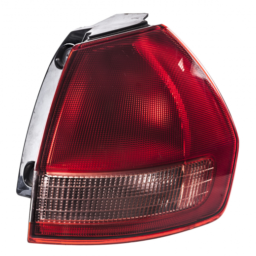 Стоп сигнал Nissan Wingroad '01-'06 правый (220-24824) контрактный